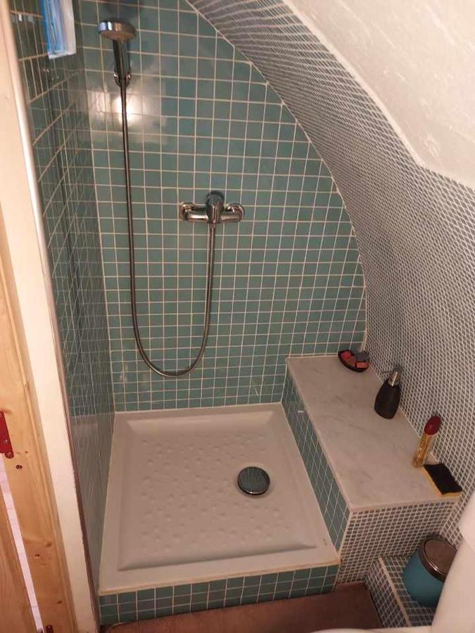 בריי-סור-רויה Studio Atypique Rue De Turin מראה חיצוני תמונה