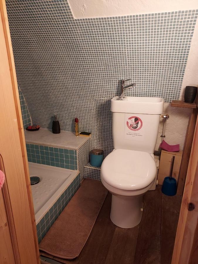 בריי-סור-רויה Studio Atypique Rue De Turin מראה חיצוני תמונה